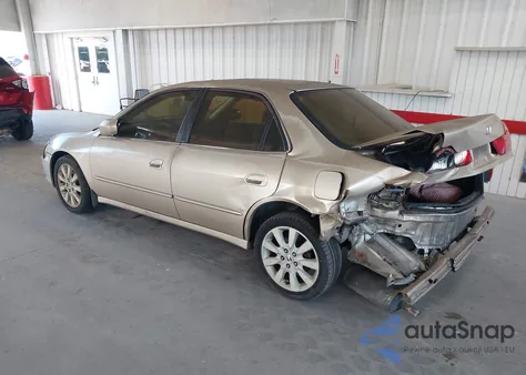 2000 Honda Accord 3.0 Ex from USA, damaged, VIN 1HGCG1650YA086757